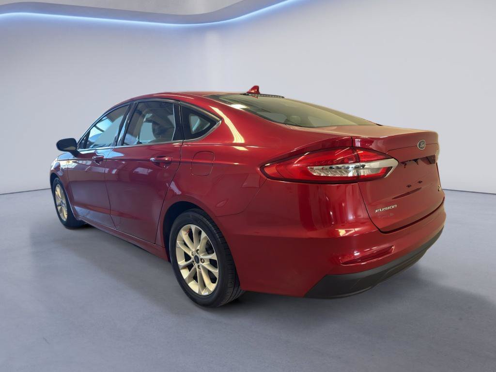 Used 2020 Ford Fusion SE FWD image 5