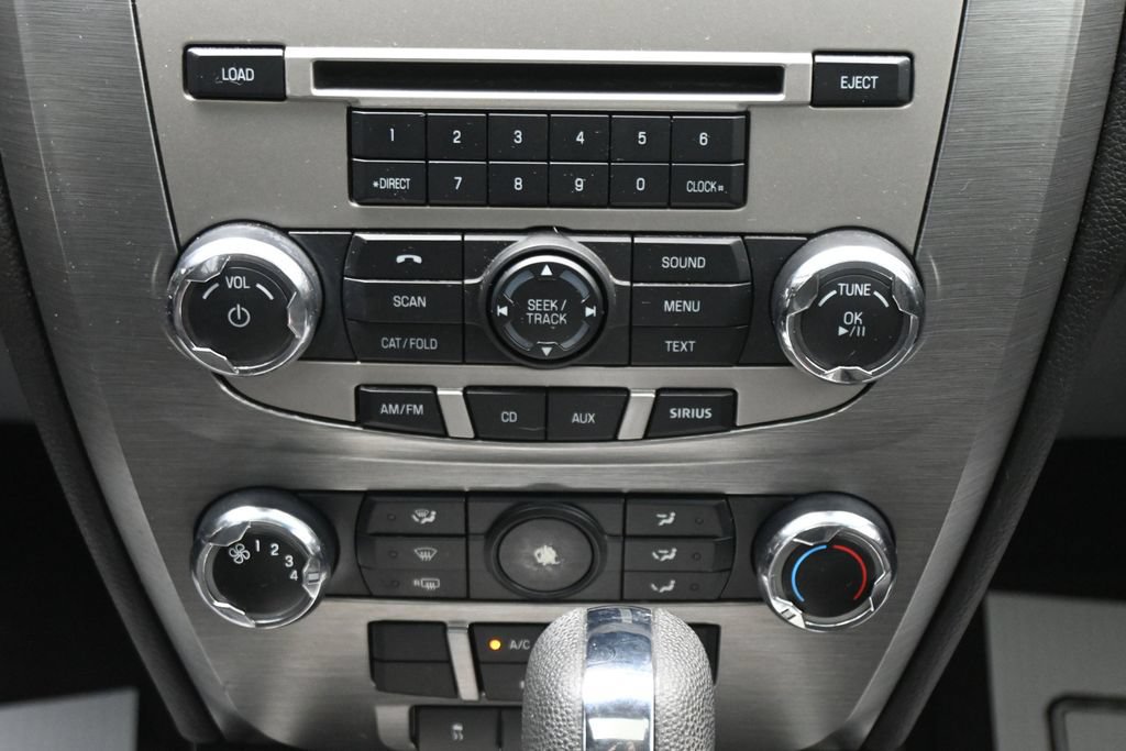 Used 2010 Ford Fusion SE FWD image 22