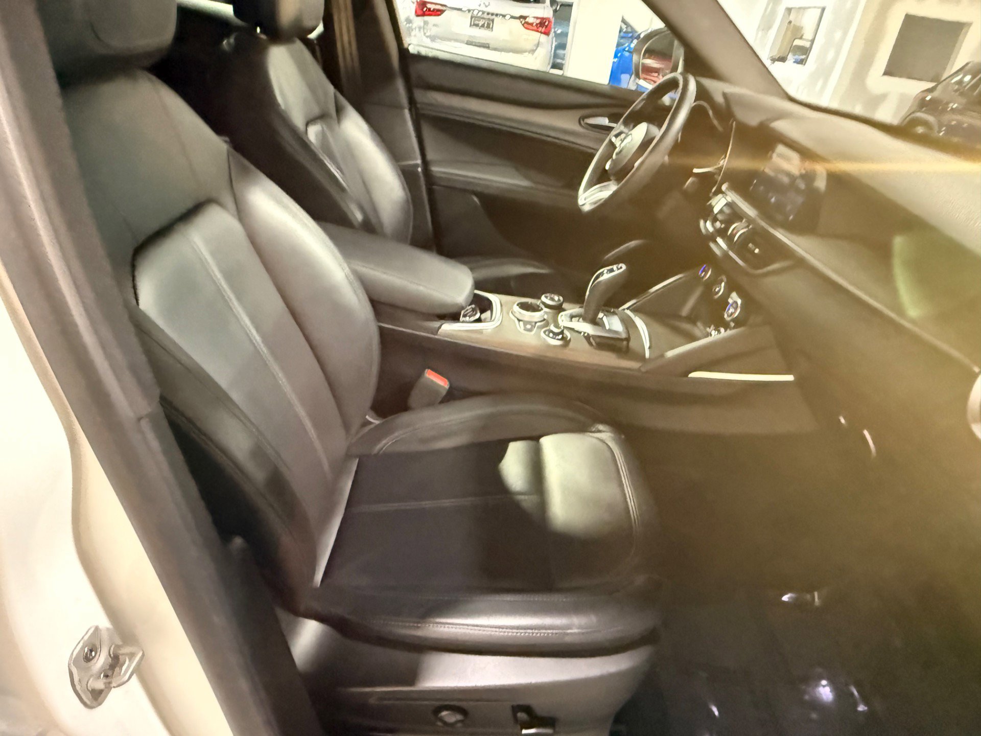 Used 2022 Alfa Romeo Stelvio Ti image 34