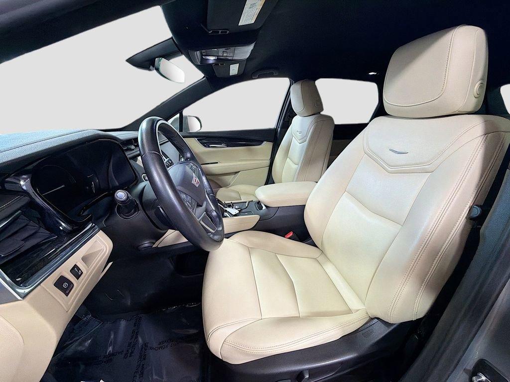 Used 2018 Cadillac XT5 FWD image 19