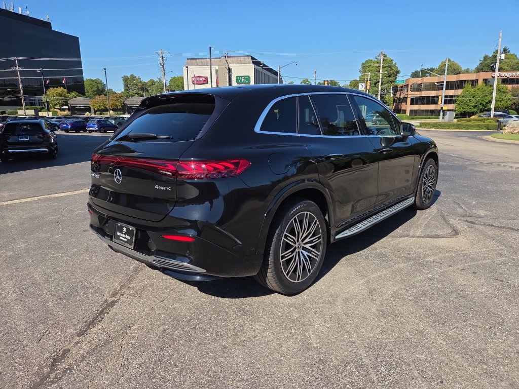 Certified 2023 Mercedes-Benz EQS 580 4MATIC SUV image 5