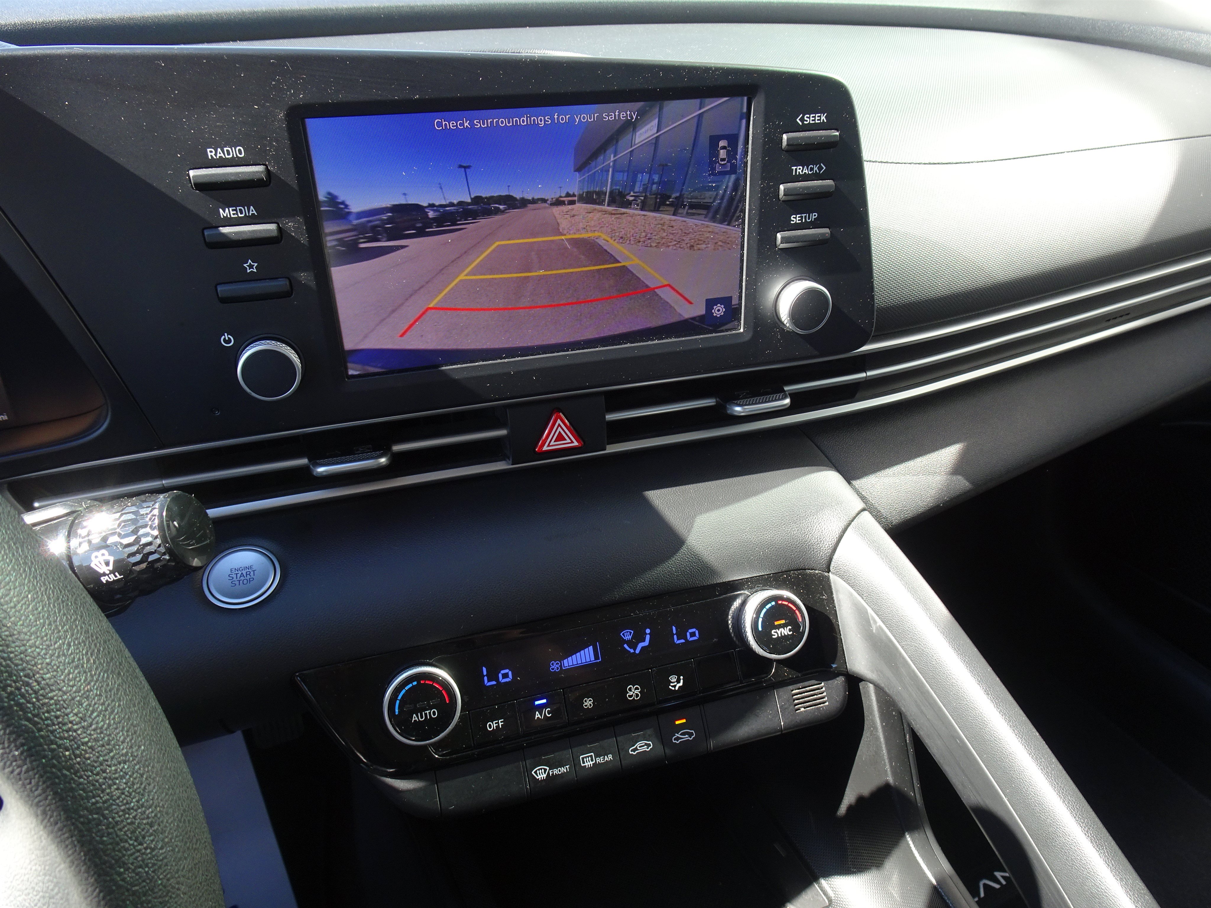 Used 2023 Hyundai Elantra SEL w/ Cargo Package FWD image 18