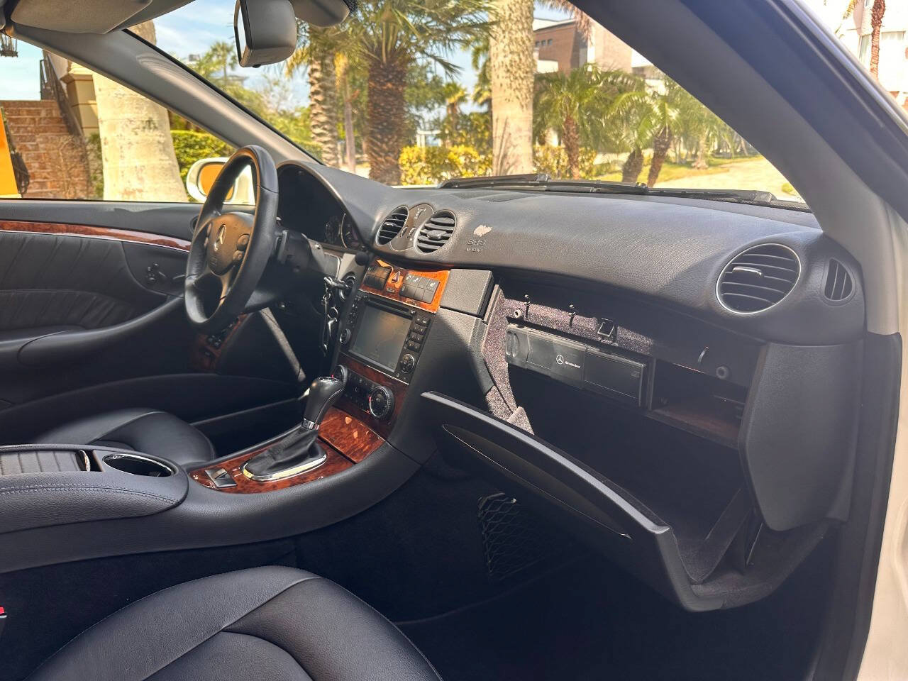 Used 2009 Mercedes-Benz CLK 550 Cabriolet image 97