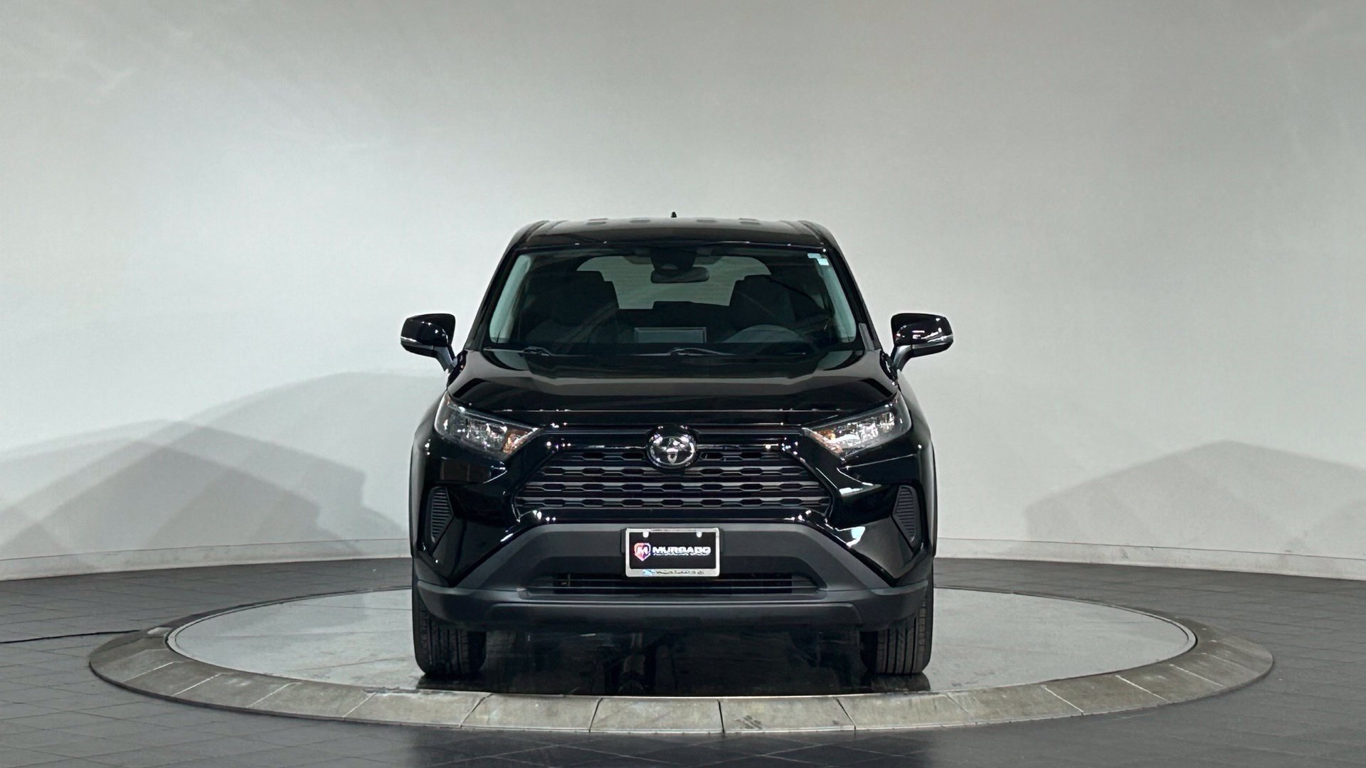 Used 2022 Toyota RAV4 LE AWD/4WD image 3