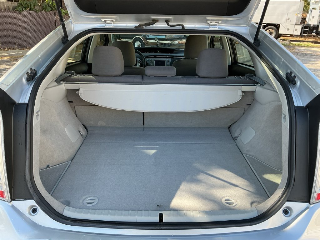 Used 2015 Toyota Prius Three FWD image 28