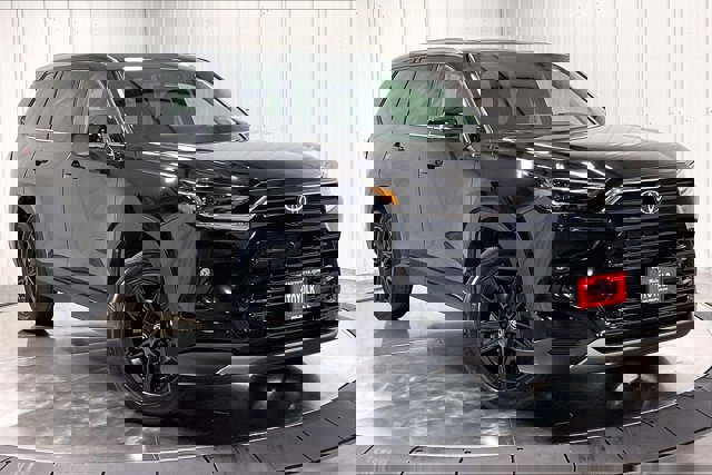 New 2026 Toyota Grand Highlander Platinum image 2