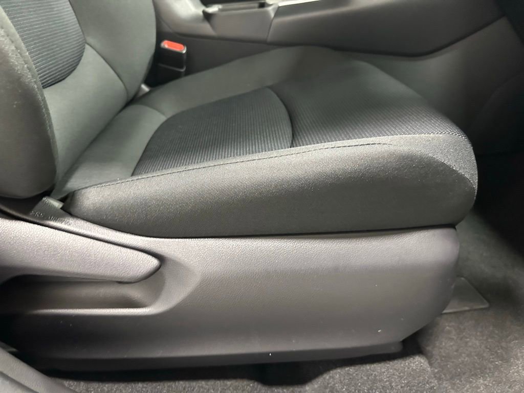 Used 2025 Toyota RAV4 LE image 57