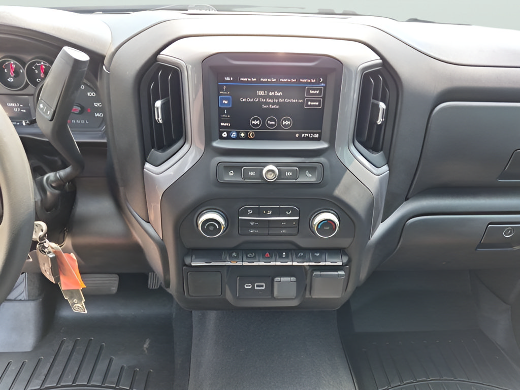 Used 2022 Chevrolet Silverado 1500 Custom RWD image 26