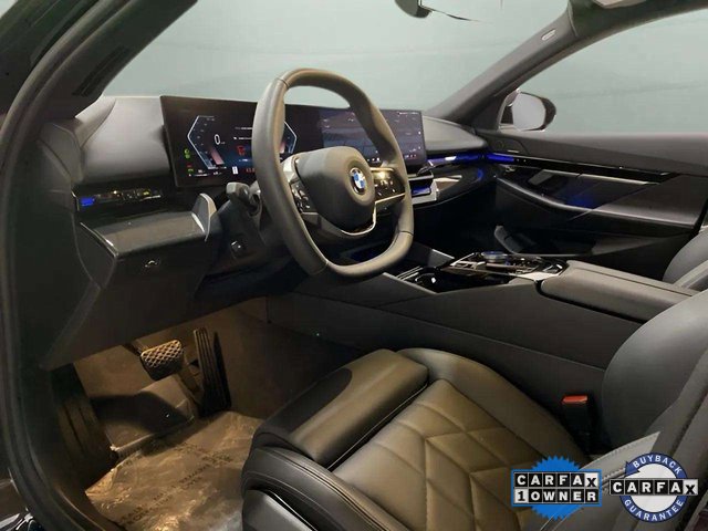 Used 2025 BMW 530i image 16