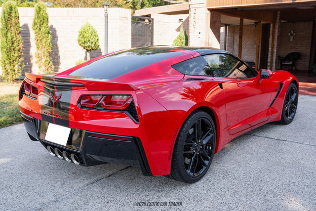 Used 2019 Chevrolet Corvette Stingray Coupe w/ Carbon Flash Badge Package image 8