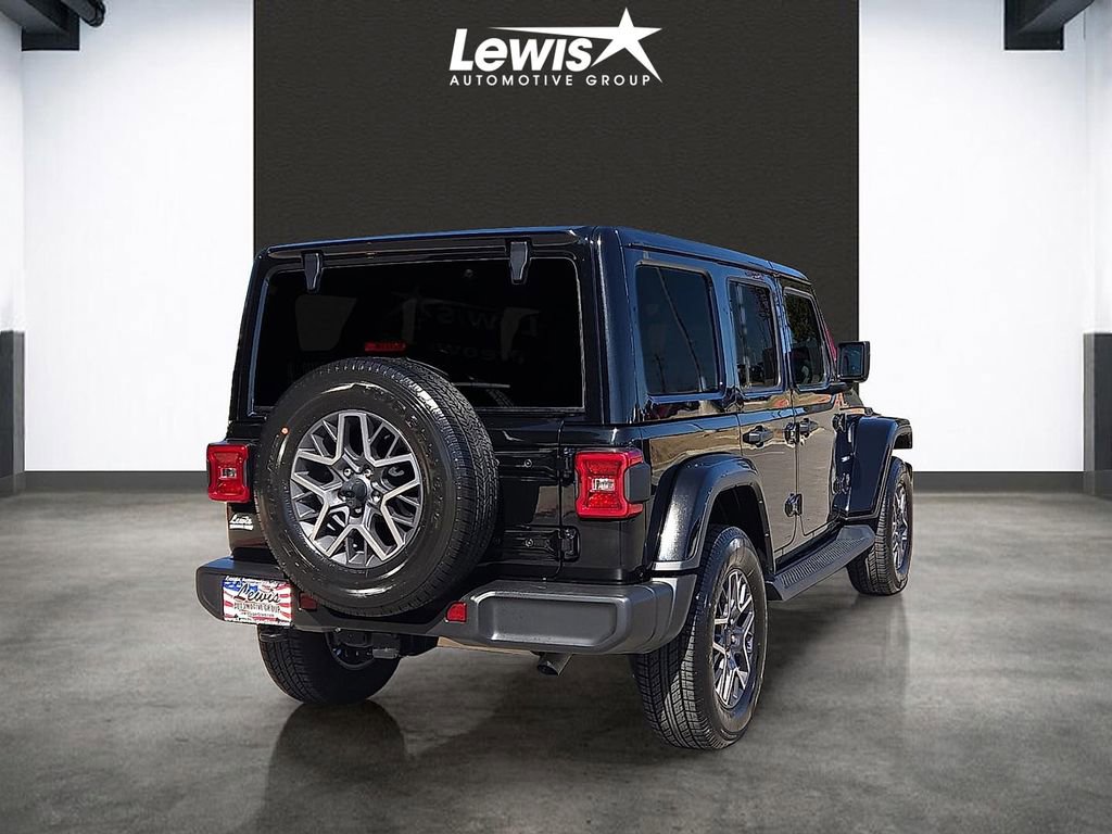 Used 2024 Jeep Wrangler Sahara image 4