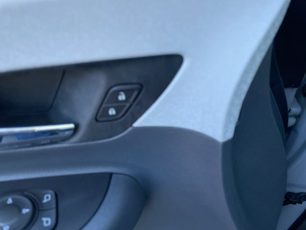 Used 2020 Chevrolet Bolt LT image 16