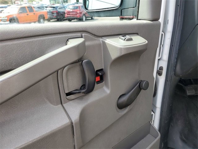 Used 2018 Chevrolet Express 2500 Work Van image 20