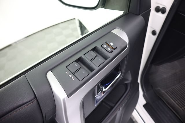 Used 2023 Toyota 4Runner Limited AWD/4WD image 35