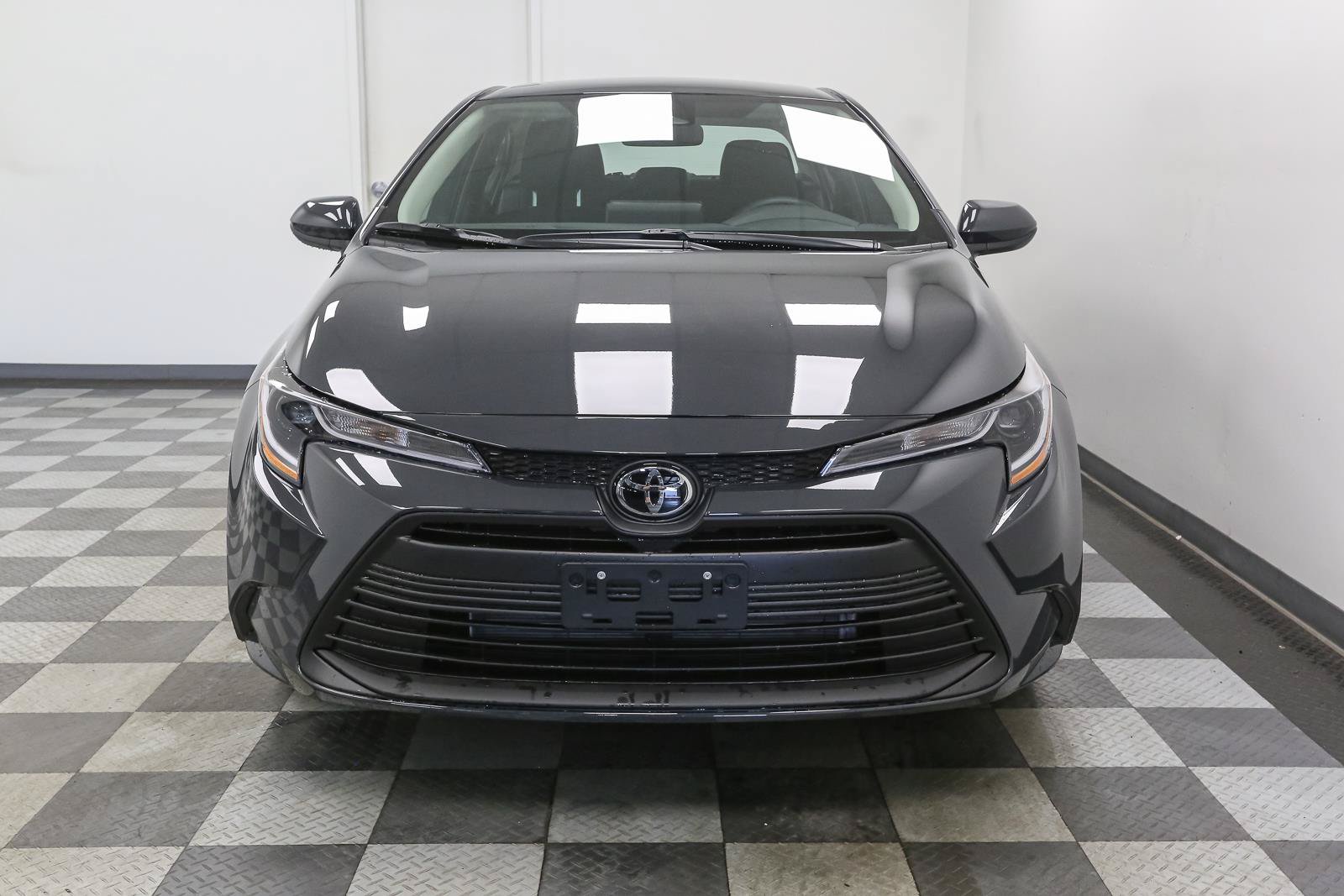 New 2026 Toyota Corolla LE FWD image 3