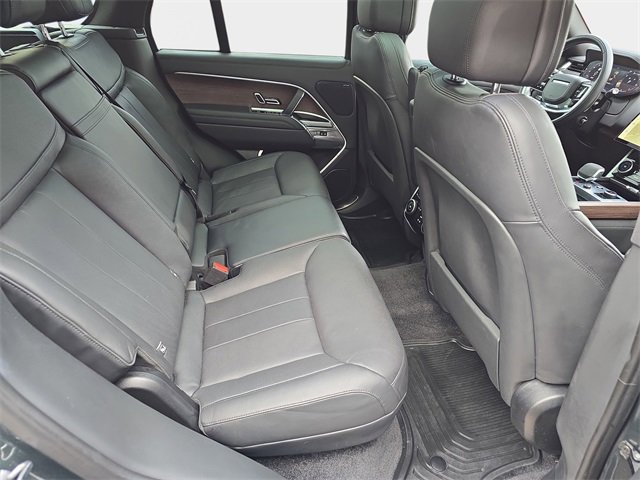 Used 2023 Land Rover Range Rover SE image 11
