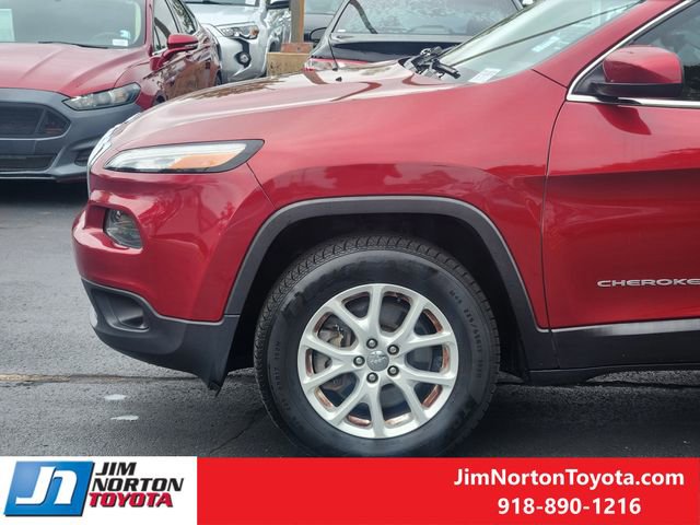 Used 2015 Jeep Cherokee Latitude AWD/4WD image 8
