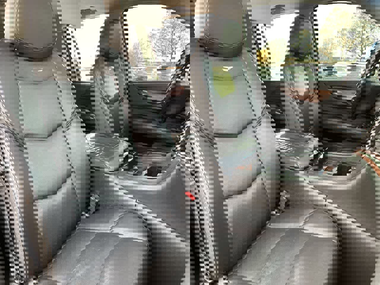 Used 2018 Cadillac Escalade ESV Luxury image 14