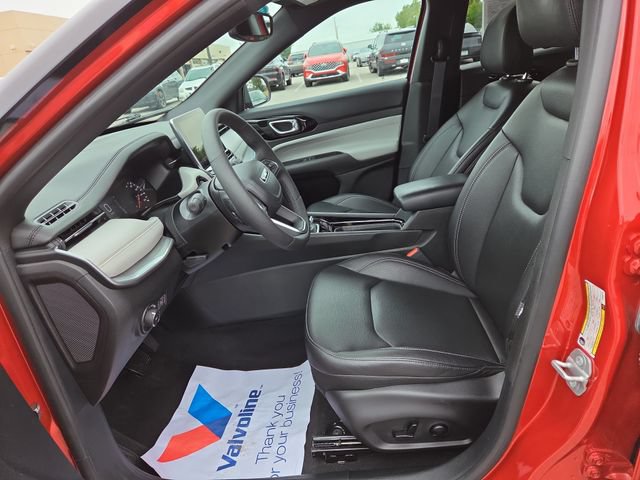 Used 2025 Jeep Compass Limited AWD/4WD image 23