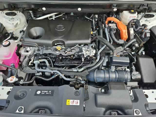 Used 2022 Toyota RAV4 SE AWD/4WD image 12