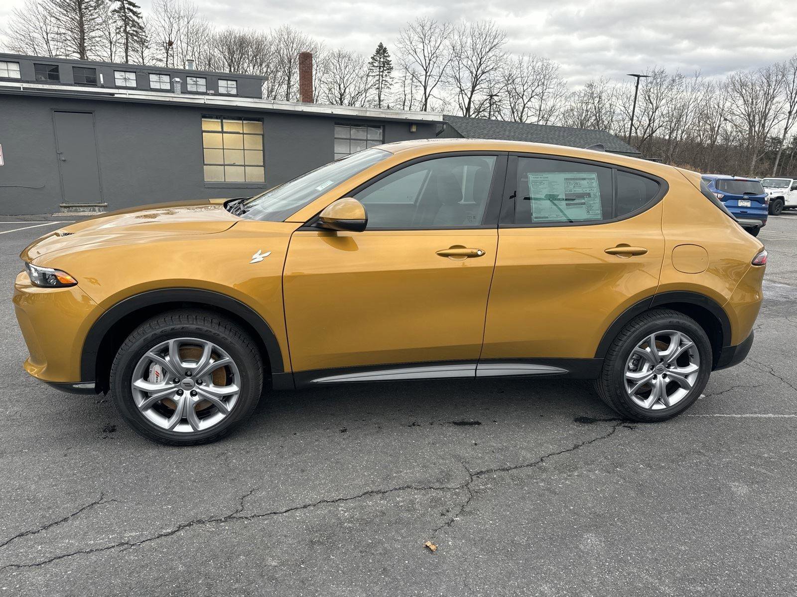 Certified 2024 Dodge Hornet R/T image 6