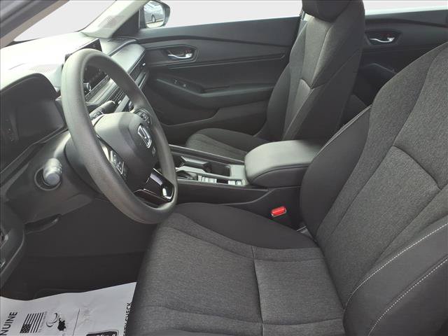 Used 2025 Honda Accord SE image 17
