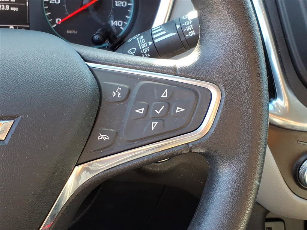 Used 2018 Chevrolet Equinox LS image 17