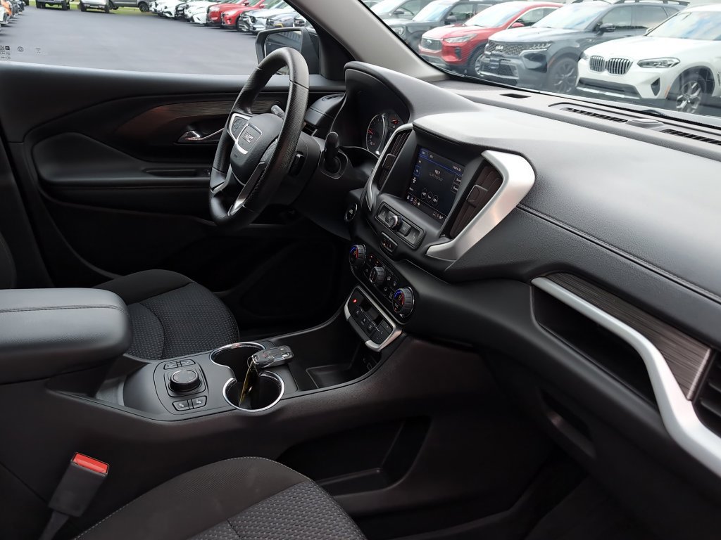 Used 2024 GMC Terrain SLE w/ Driver Convenience Package AWD/4WD image 7