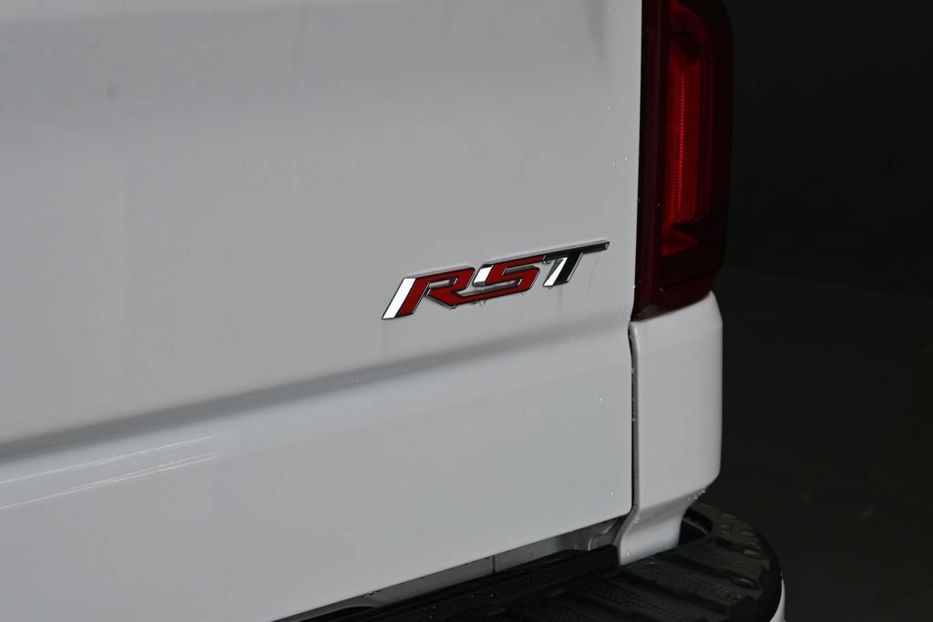 Used 2022 Chevrolet Silverado 1500 RST AWD/4WD image 12