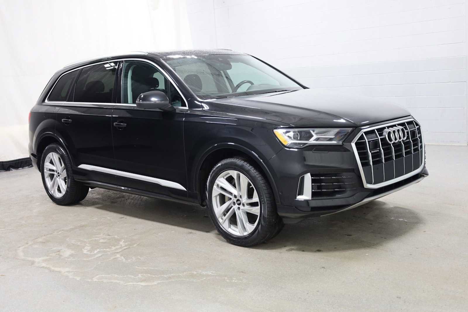 Used 2022 Audi Q7 Premium Plus image 13
