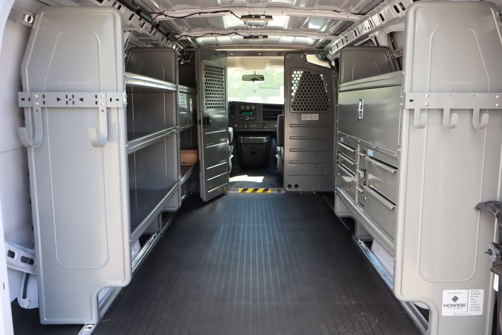 New 2025 Chevrolet Express 2500 w/ Driver Convenience Package RWD image 30