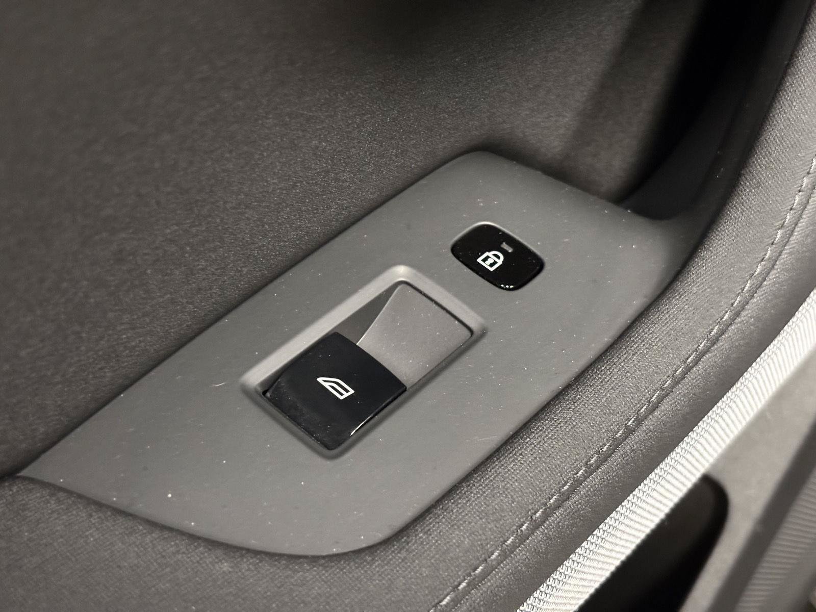 Used 2021 Polestar Polestar 2 AWD/4WD image 17