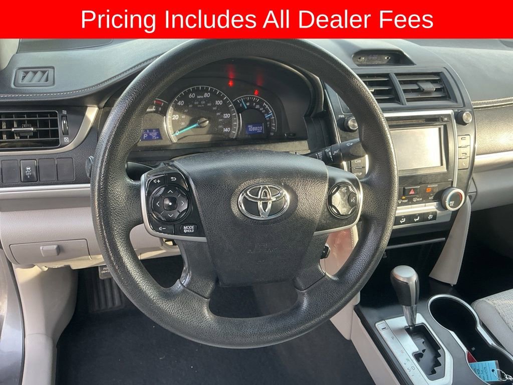 Used 2014 Toyota Camry LE FWD image 12