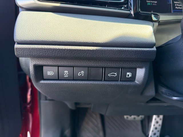 Used 2025 Toyota Camry XSE FWD image 12
