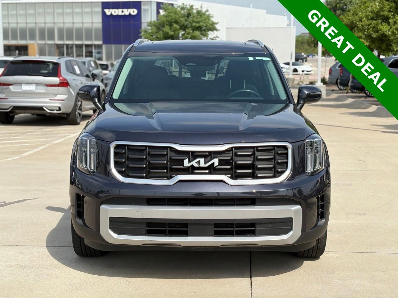 Used 2025 Kia Telluride S FWD image 4