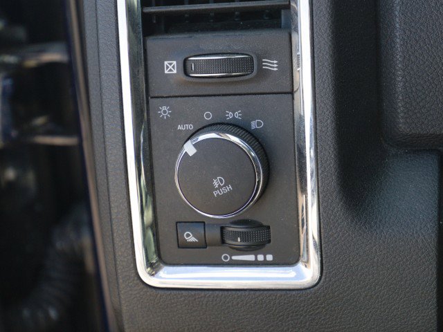 Used 2014 RAM 1500 Laramie w/ Convenience Group image 17