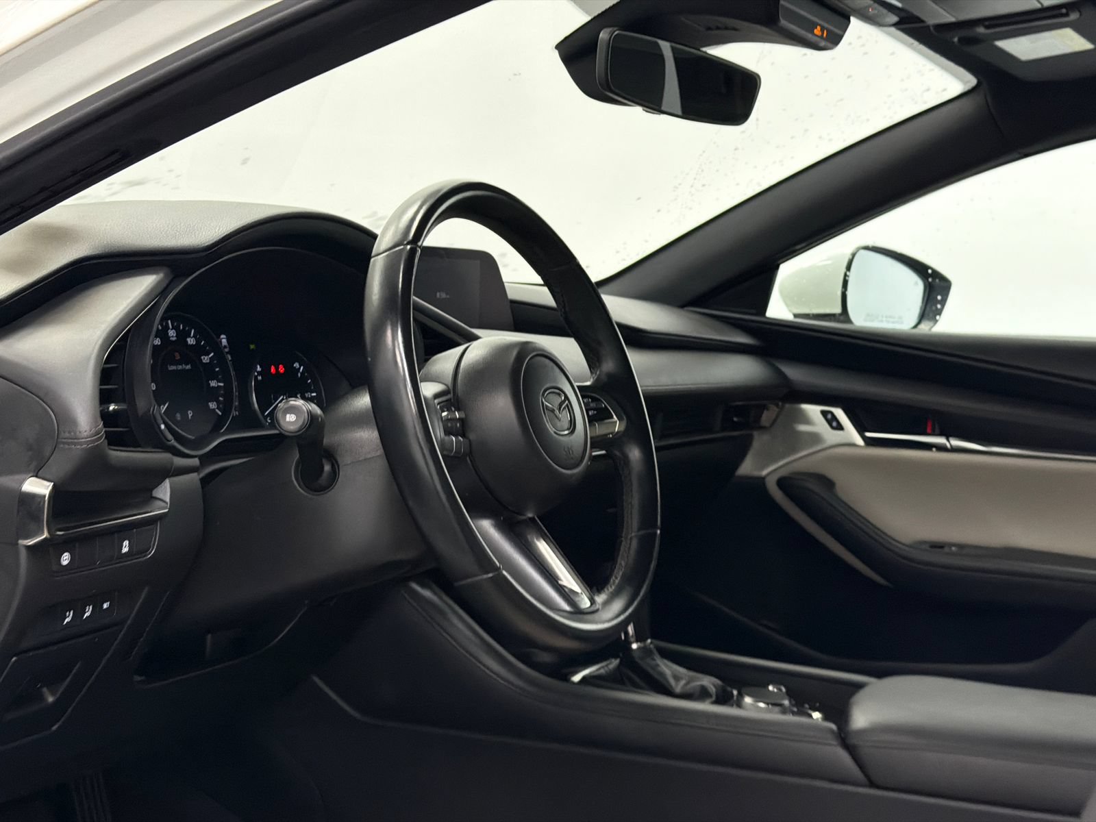Used 2020 MAZDA MAZDA3 AWD Hatchback w/ Preferred Pkg image 13