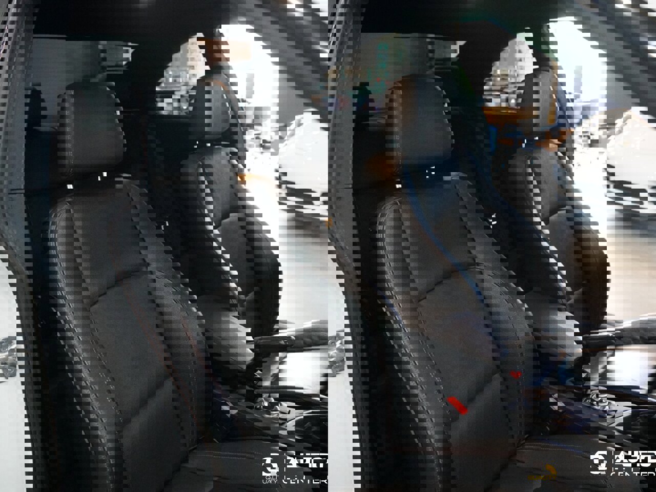 Used 2011 BMW 1 Series M image 34