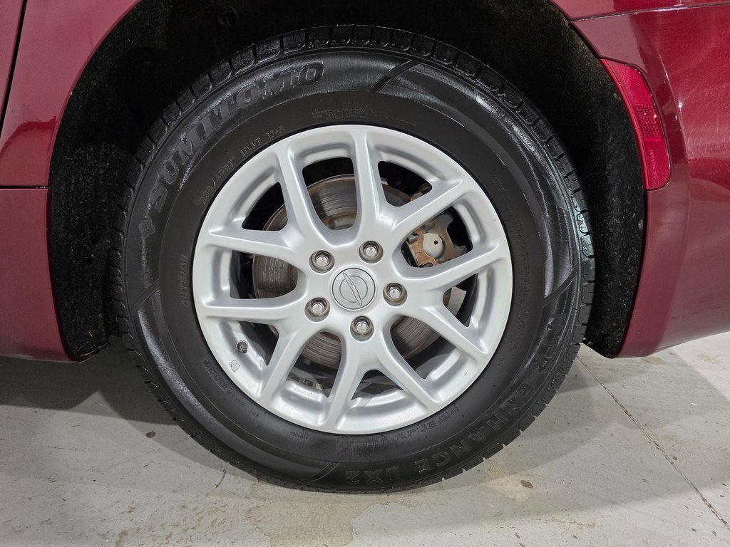 Used 2020 Chrysler Voyager Lxi image 7