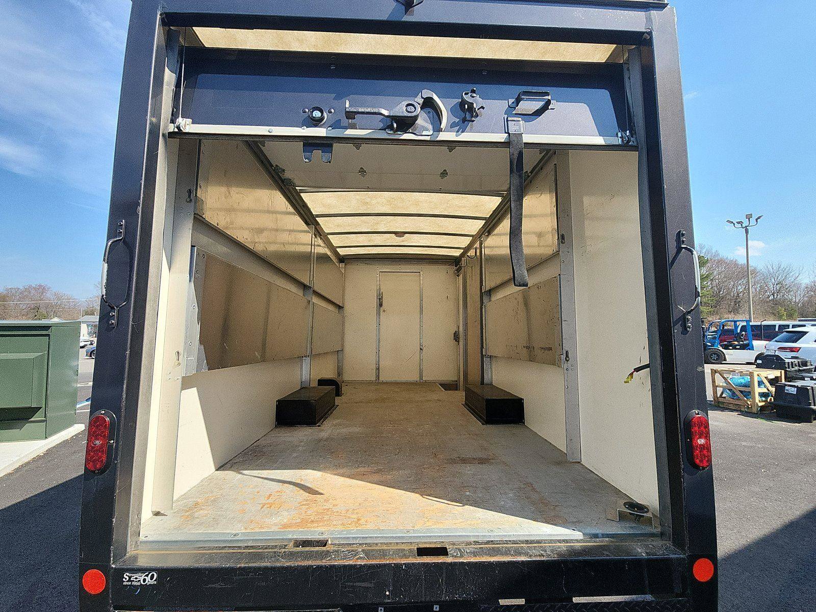 Used 2022 Chevrolet Express 3500 w/ Power Convenience Package RWD image 24
