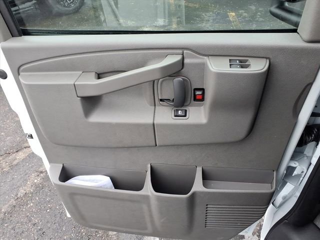 New 2025 GMC Savana 3500 w/ Power Convenience Package image 17