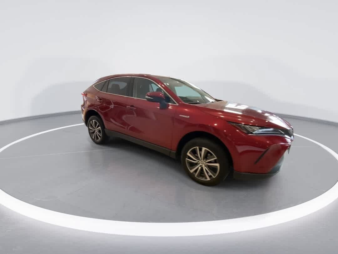 Used 2021 Toyota Venza LE w/ Carpet Mat Package (TMS) AWD/4WD image 2