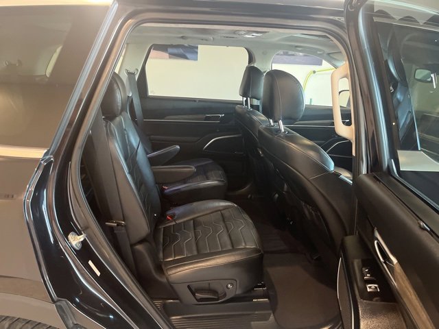 Used 2021 Kia Telluride SX w/ SX Prestige Package image 19