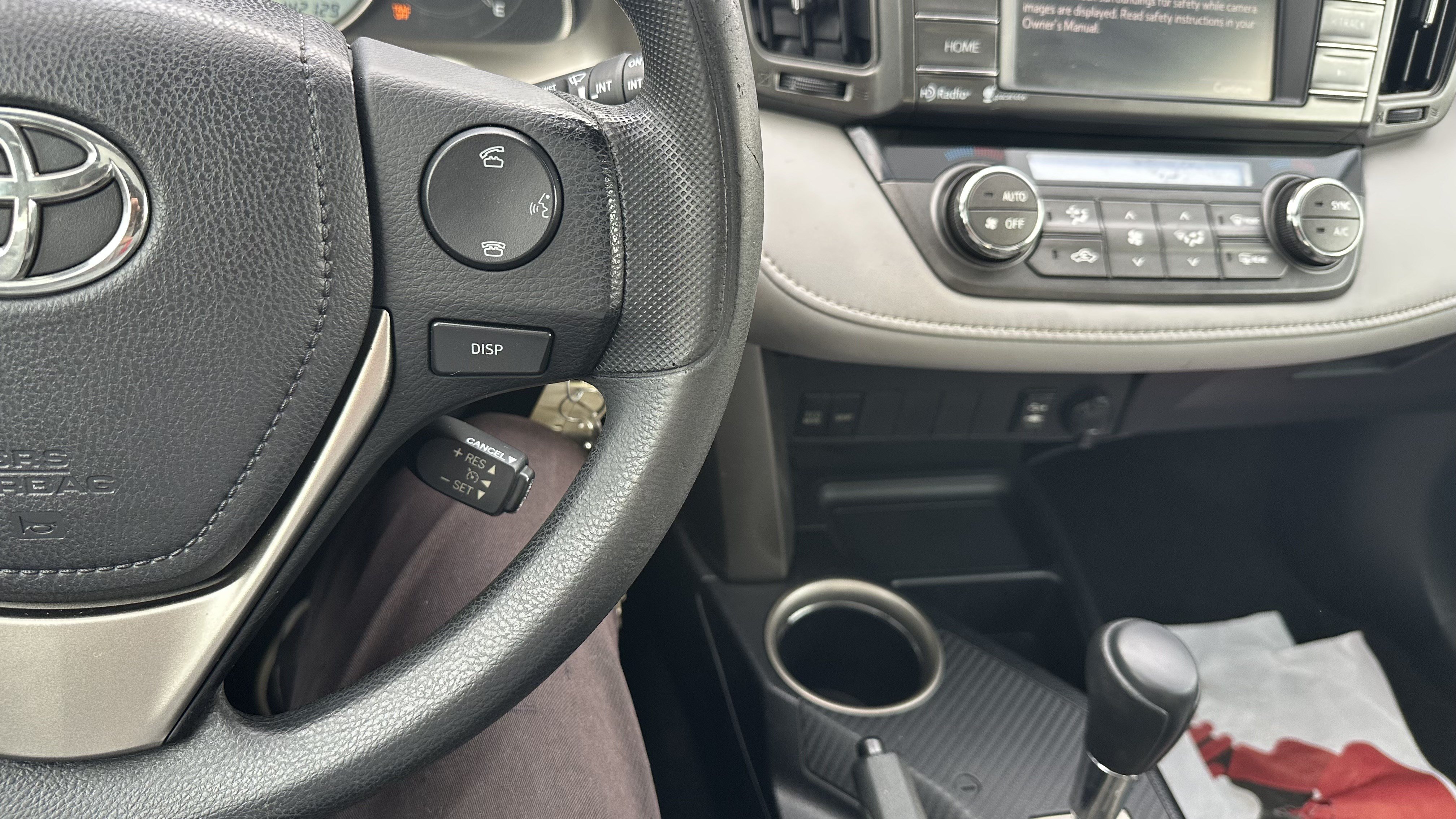 Used 2014 Toyota RAV4 XLE AWD/4WD image 20