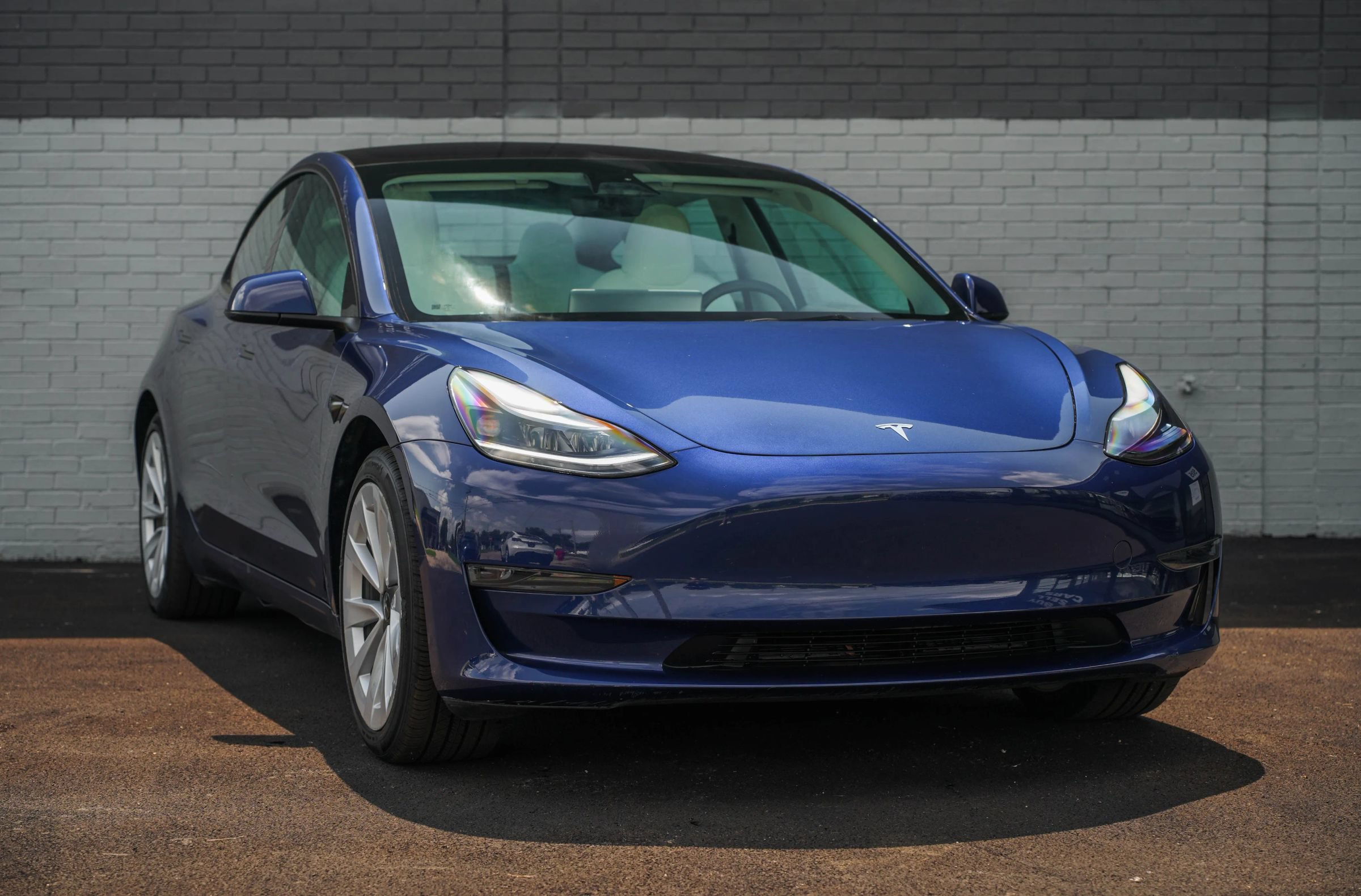 Used 2023 Tesla Model 3 Standard Range RWD image 3
