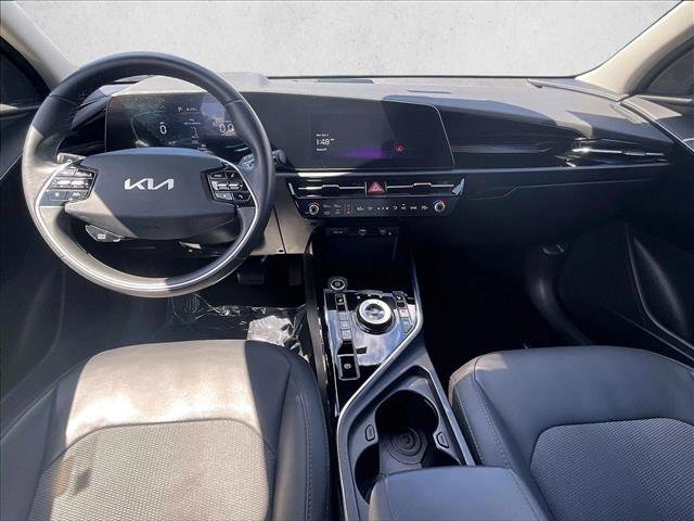 Used 2023 Kia Niro EX FWD image 15