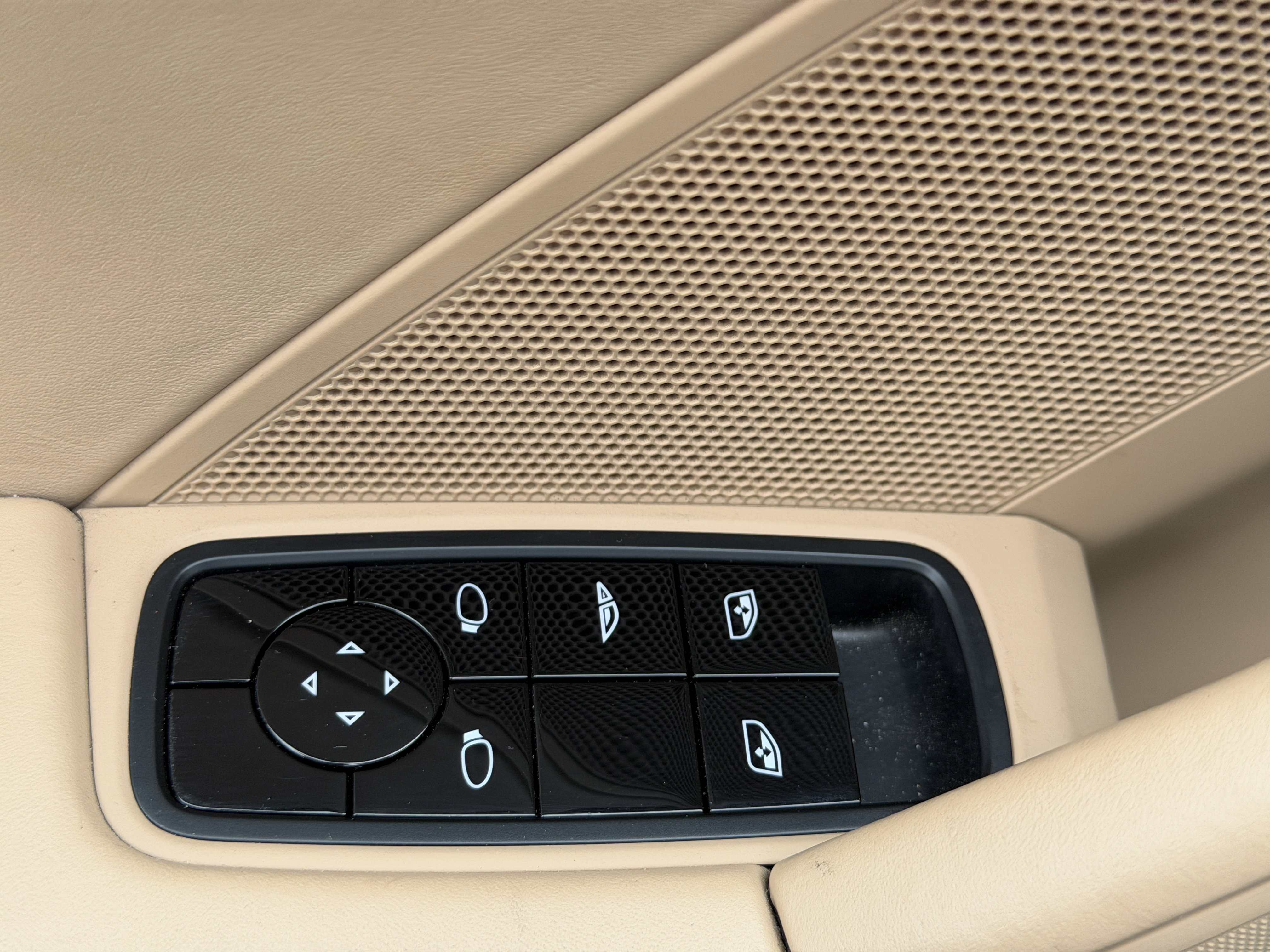 Certified 2020 Porsche 911 Carrera 4S image 22