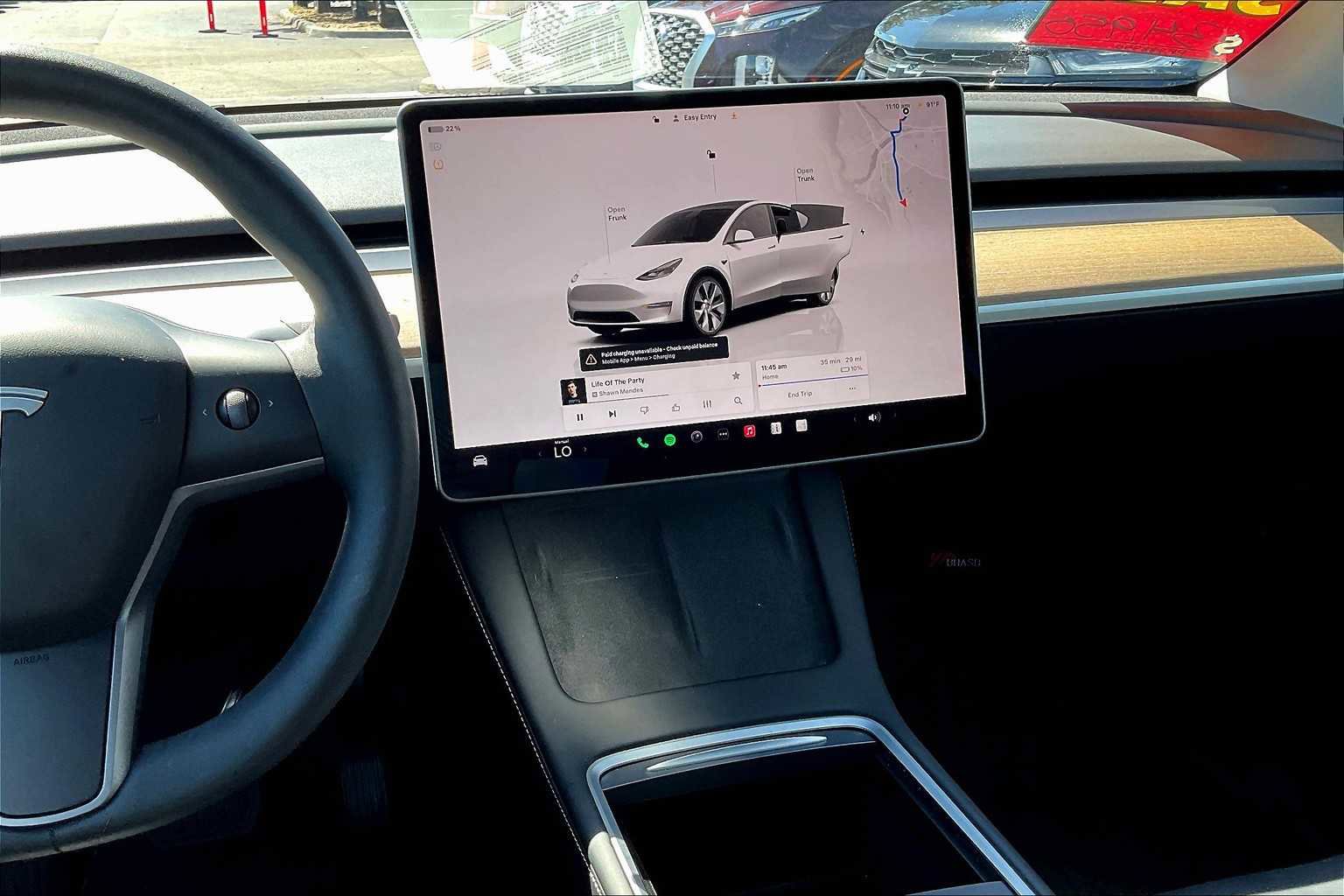 Used 2023 Tesla Model Y AWD image 6