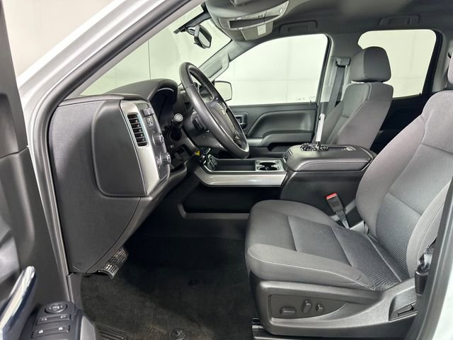 Used 2018 Chevrolet Silverado 1500 LT w/ Redline Edition image 11