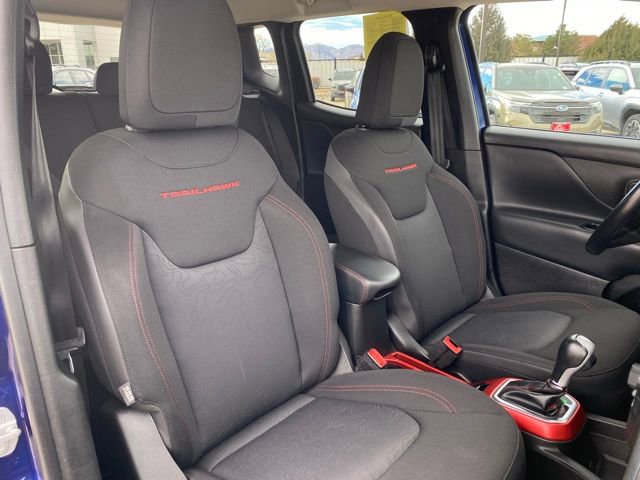 Used 2018 Jeep Renegade Trailhawk w/ UConnect 8.4 Nav Group image 9